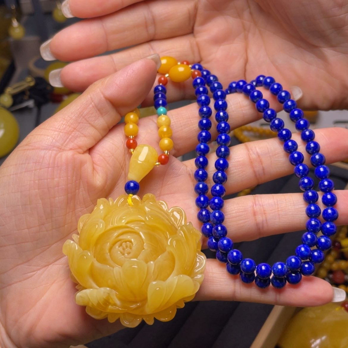 【闪购商品】蜜蜡颈饰未镶嵌庭*