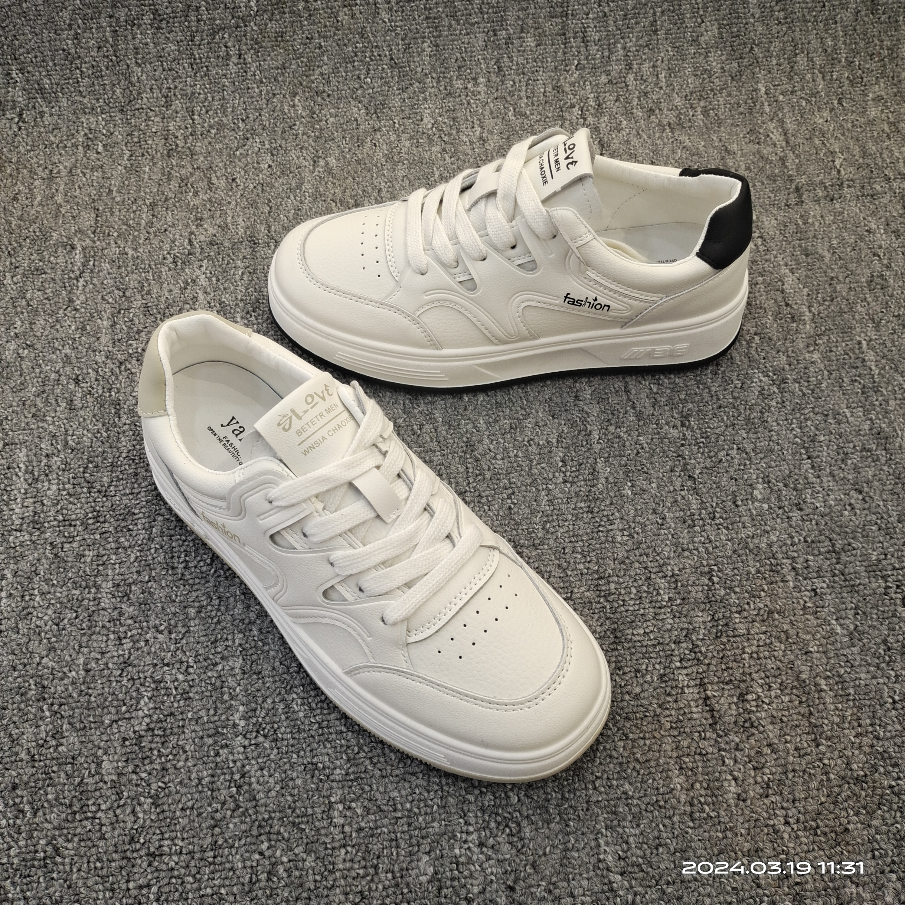 2024年舒适小白鞋百搭时尚