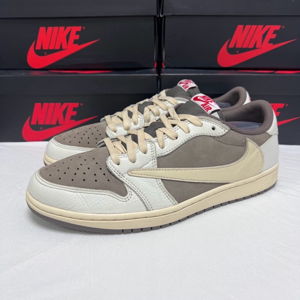Nike AJ1倒钩3.0 反转摩卡 44.5码 个位数使用 耐克休闲鞋 倒钩