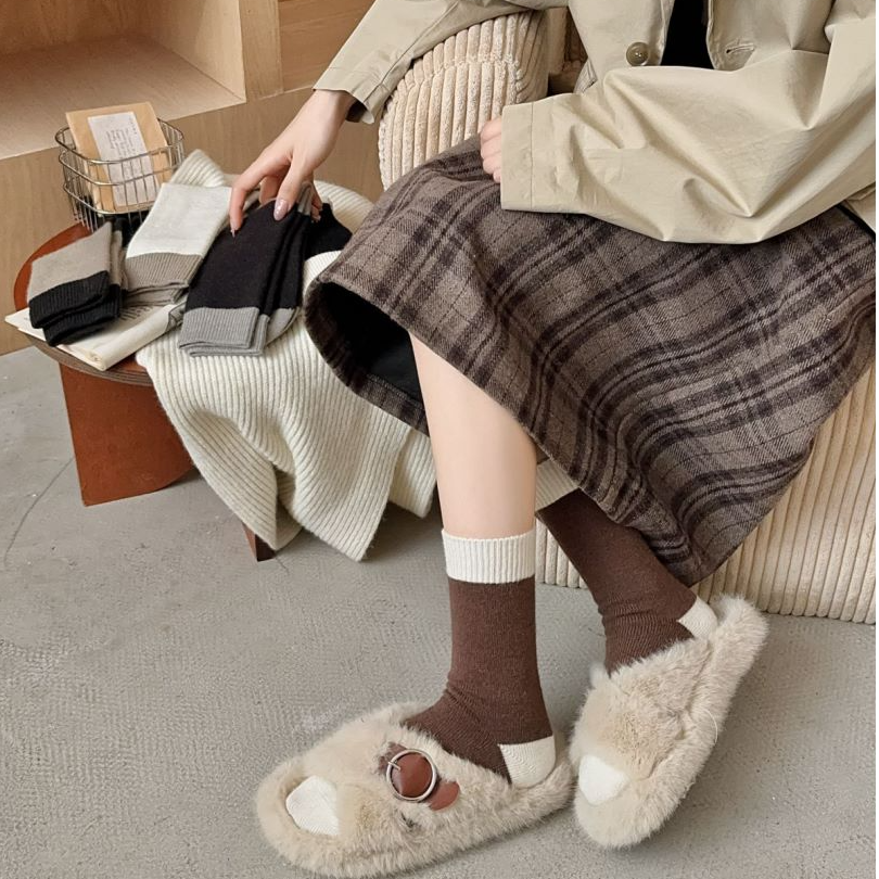 秋冬季复古驼绒袜子女中筒袜拼色袜子保暖袜百搭无骨堆堆袜