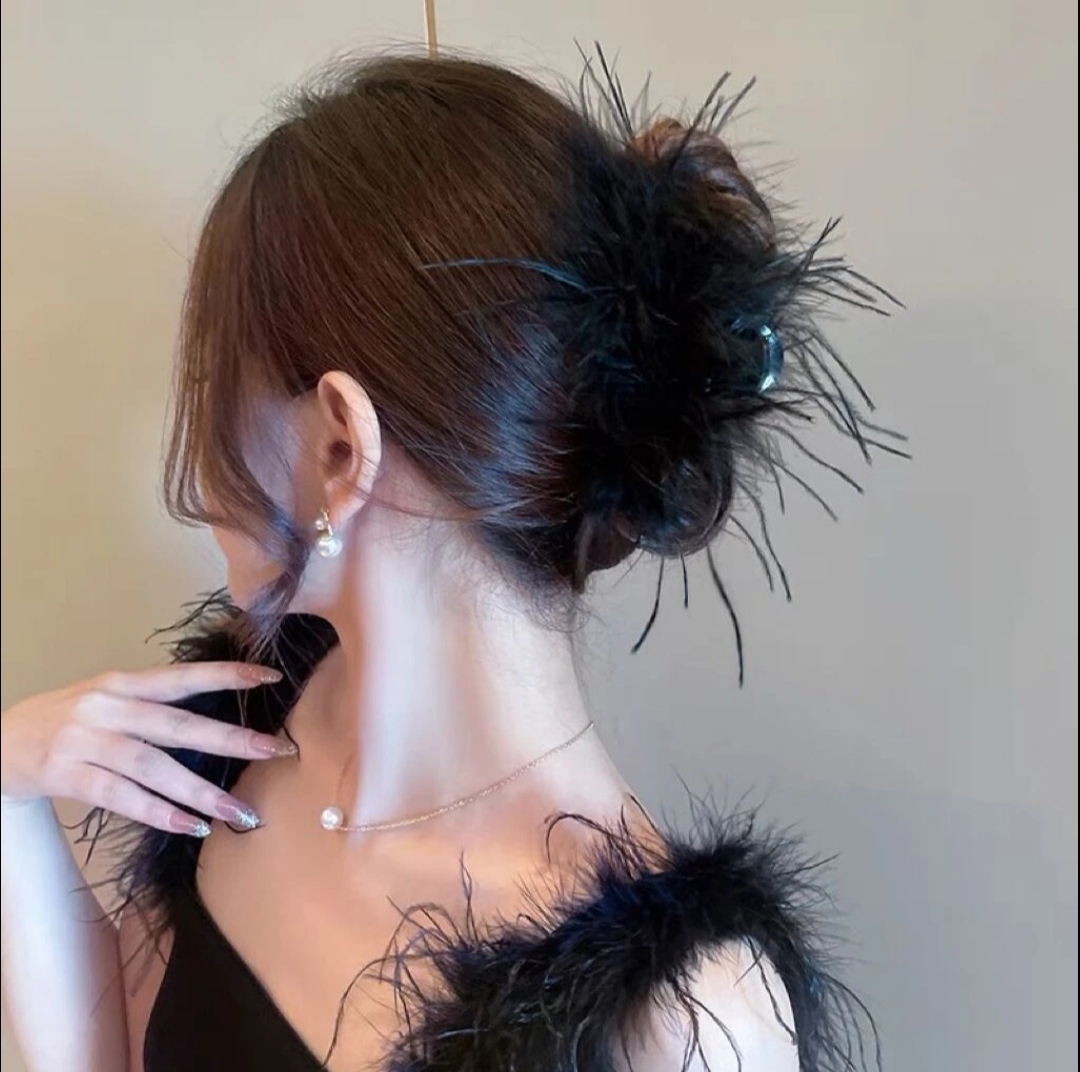 高级感黑色鸵鸟毛发夹羽毛加长加密抓夹大号鲨鱼夹女后脑勺头饰