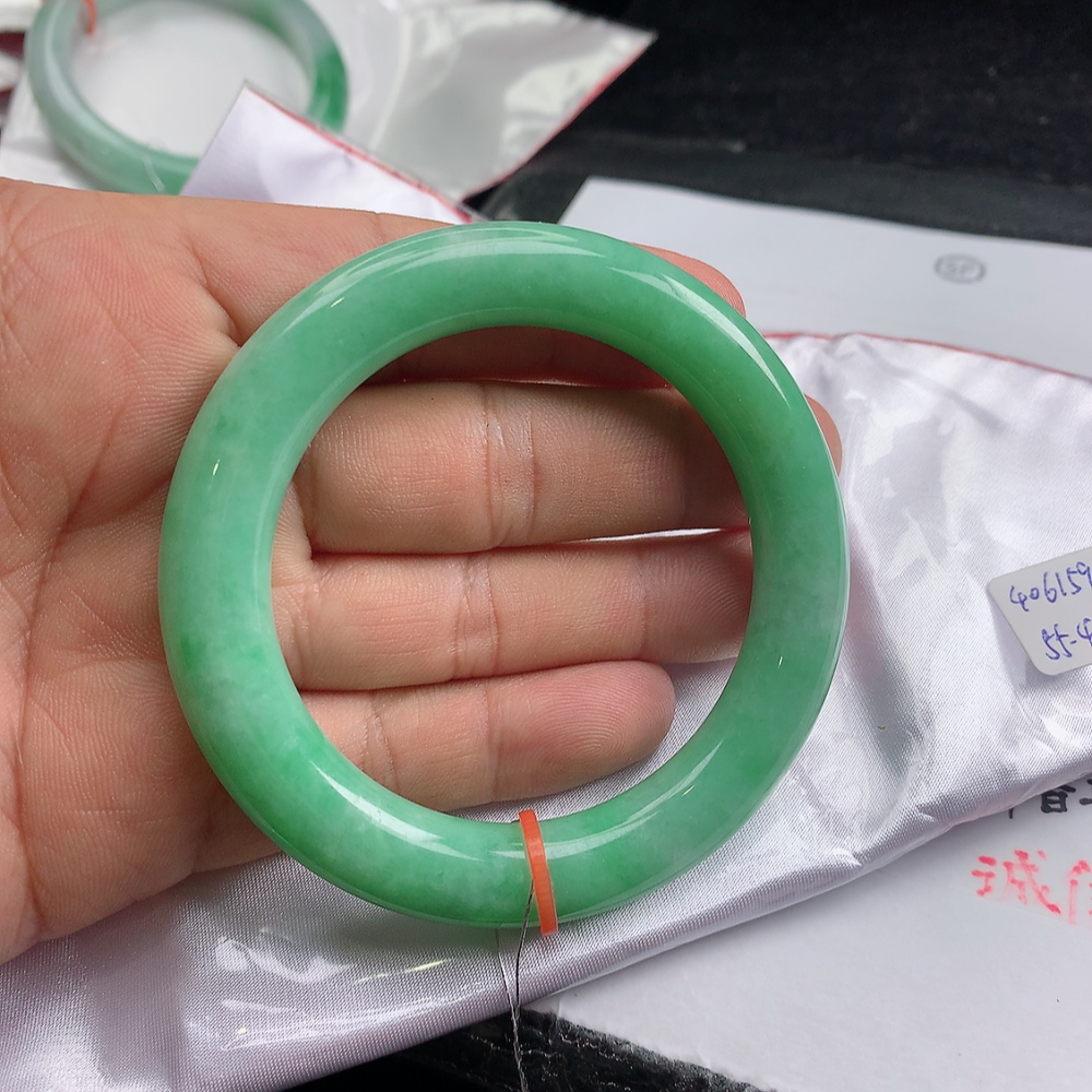 缅甸天然A货翡翠手镯大胖圆条满绿翠绿绿色妈妈飘绿碧绿翡翠色