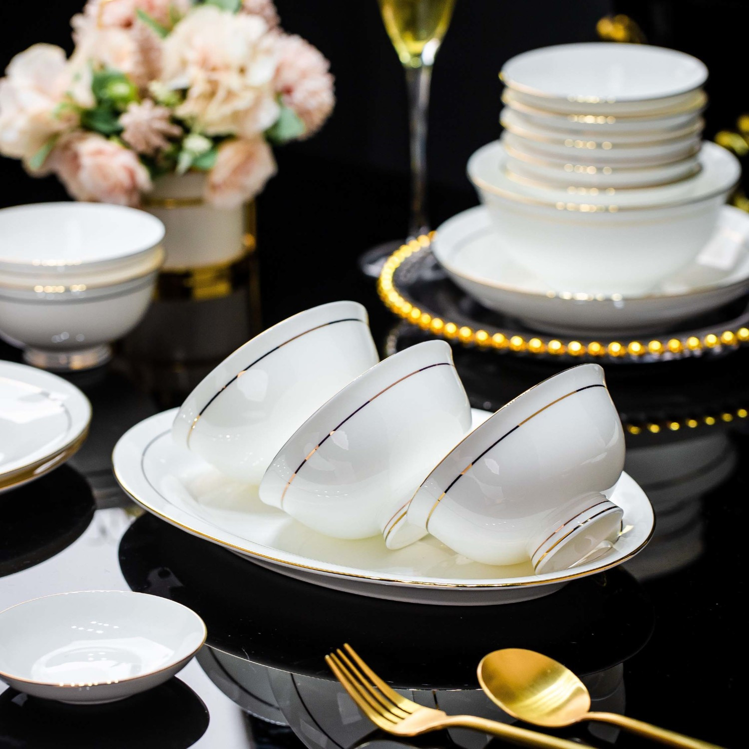 景德镇骨瓷轻奢金边盘子家用陶瓷西餐盘菜盘凉菜碟大小盘子轻奢