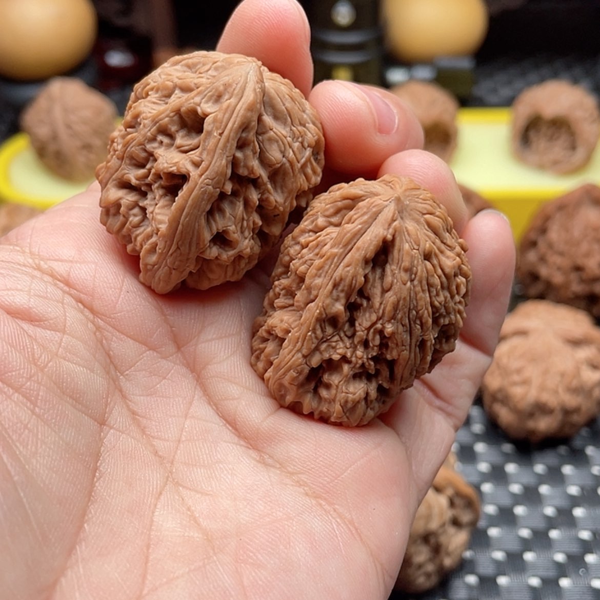 【闪购商品】文玩核桃把件小**?南疆异性