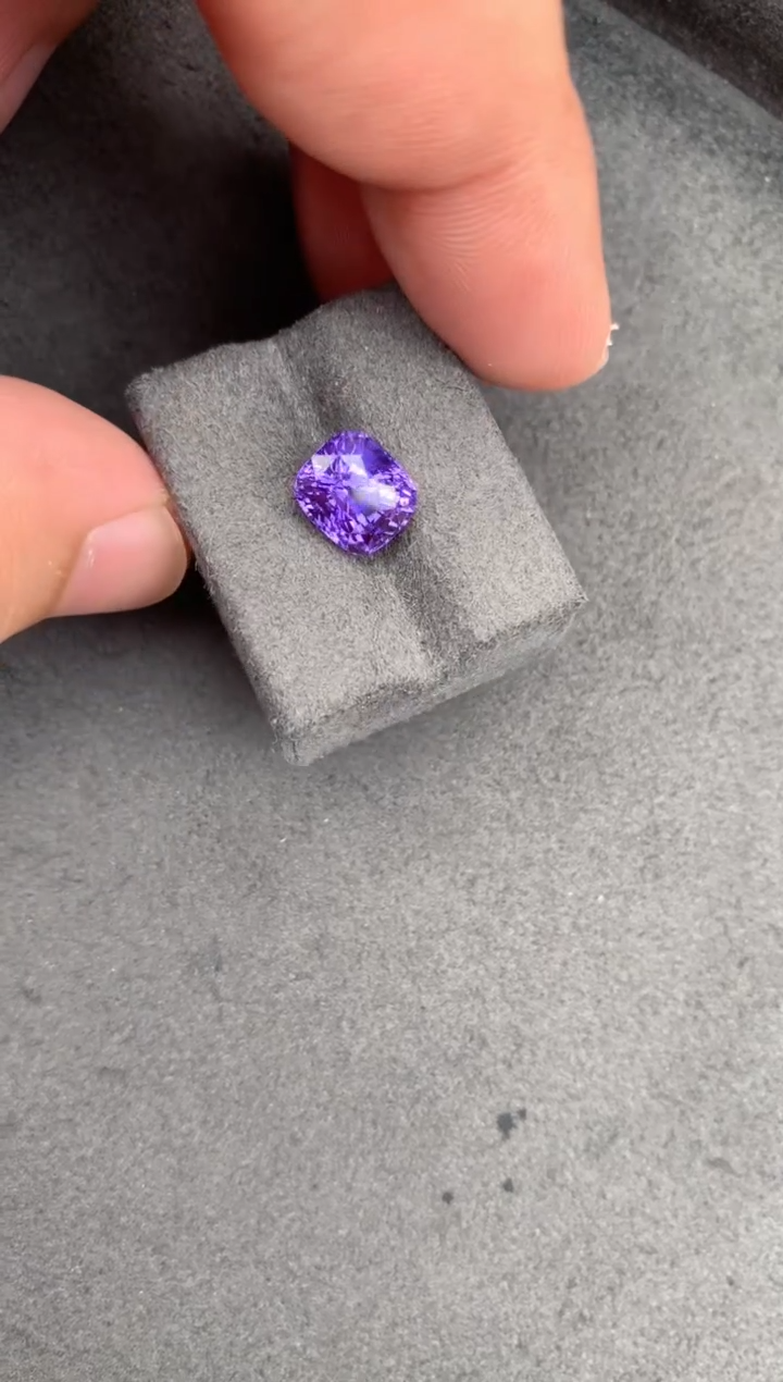 【闪购商品】彩色蓝宝石裸石未镶嵌3.6ct紫蓝宝