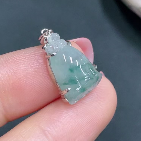 天然缅甸翡翠精品时尚18k金镶嵌飘花莲蓬