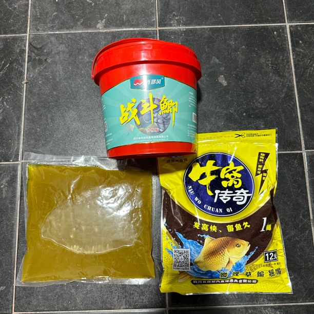 西部风升级版战斗鲫加牛窝传奇1号鲫现场拌好窝料