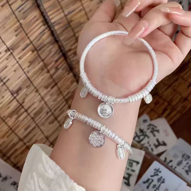 足银手镯 黄财神盘缠足银999.9手镯闭口古法传承实心纯银时尚流苏