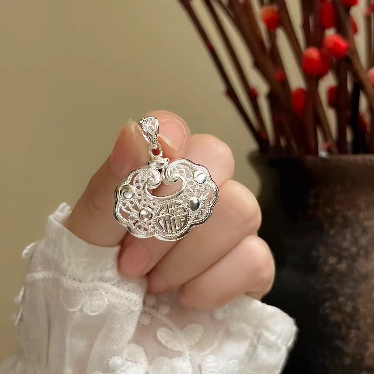 吊坠足银 平安锁编织项链百福锁纯银经典气质新款锁包挂坠毛衣链