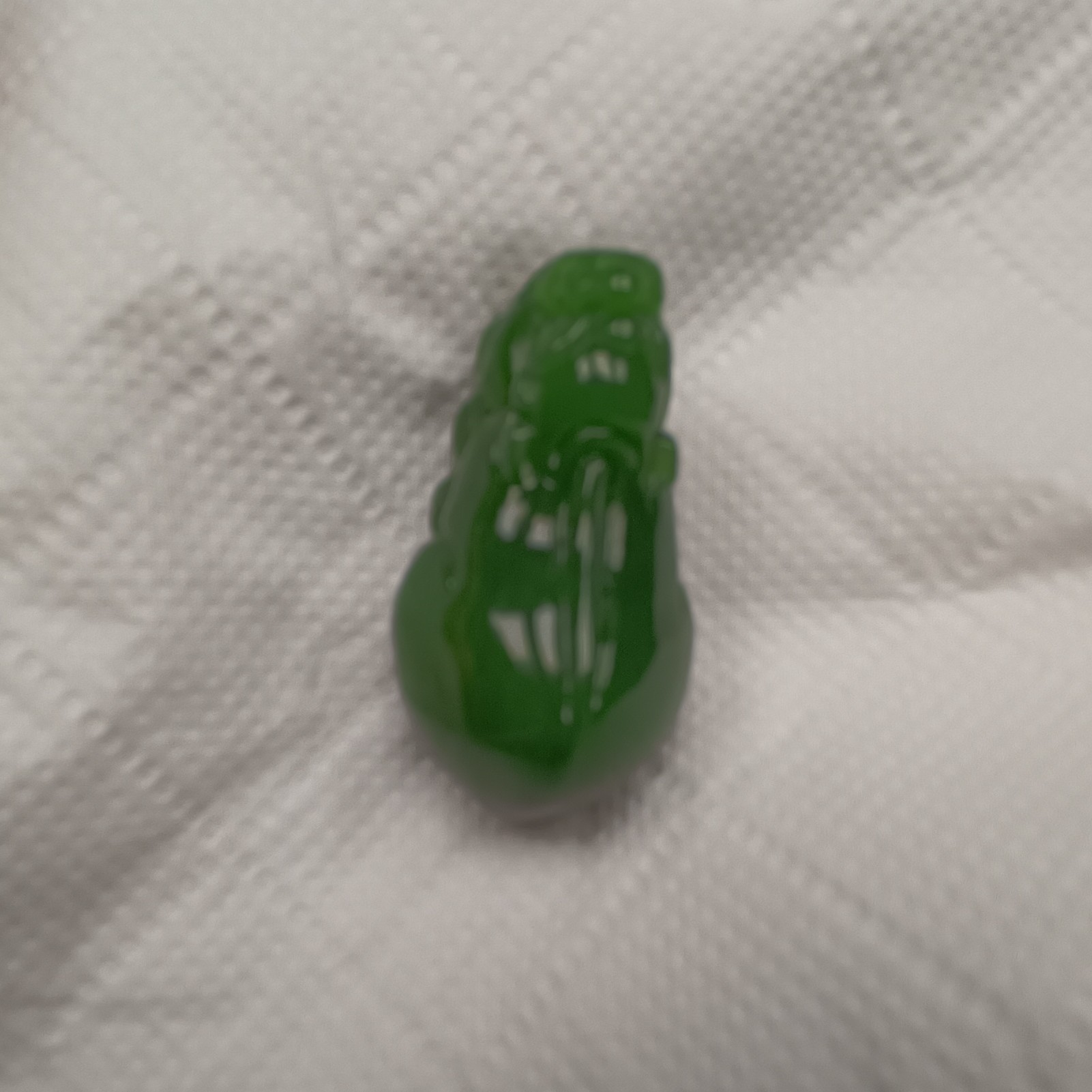 和田玉碧玉貔貅吊坠挂坠精雕时尚精美