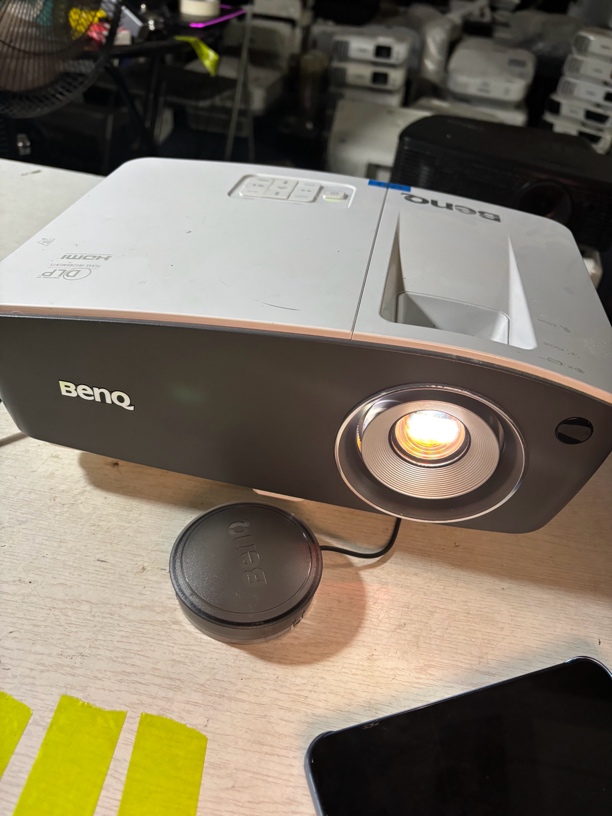 9新 Benq/明基 二手 明基 1080p投影仪 运费自理
