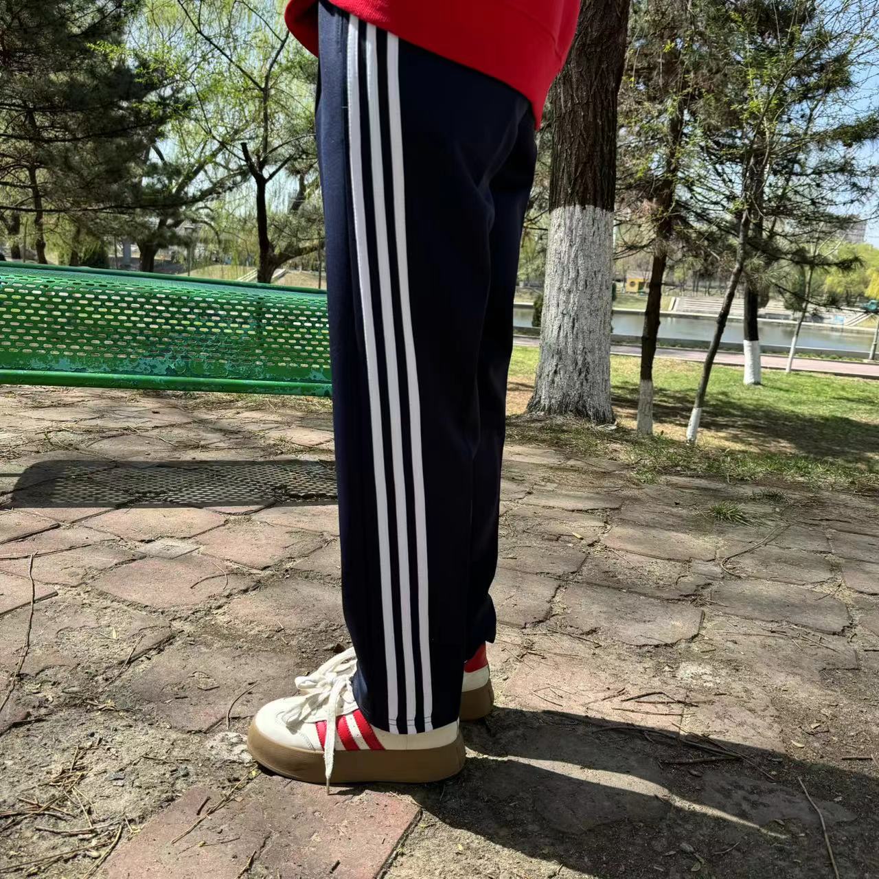 藏蓝色三道白杠男女学生通用校服裤子春秋南韩丝舒适直筒休闲长裤