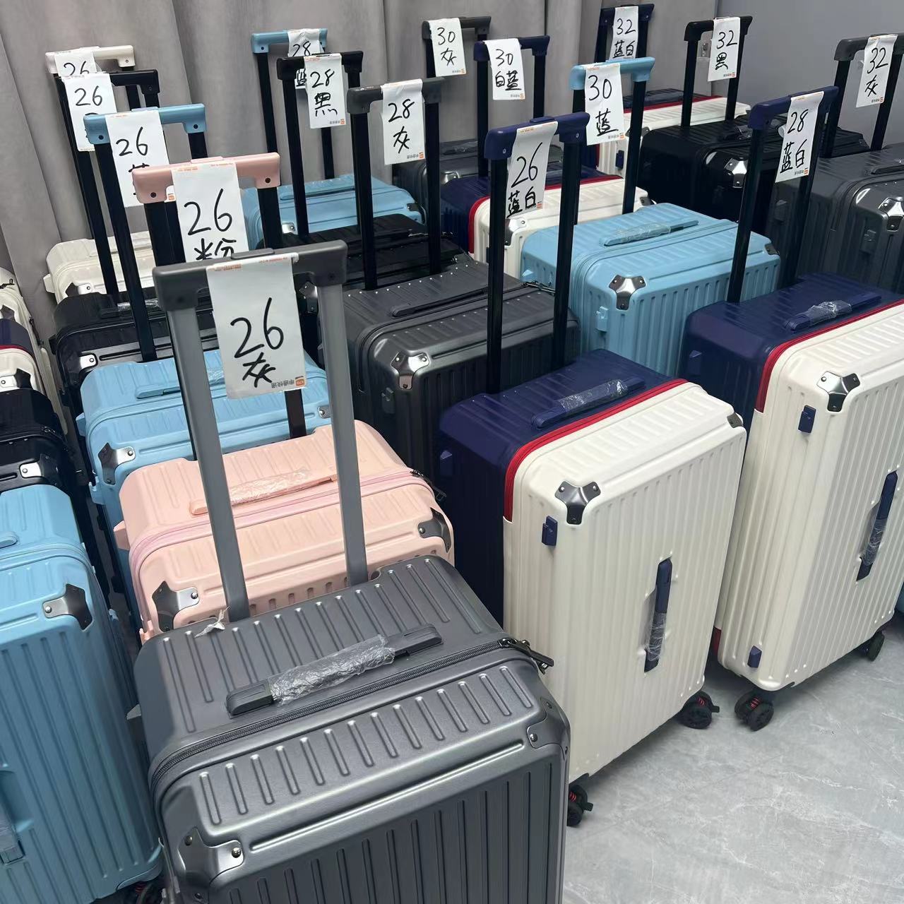 S家微瑕gg断码运动版网红37开行李箱尾货清仓拉杆箱大容量行李箱