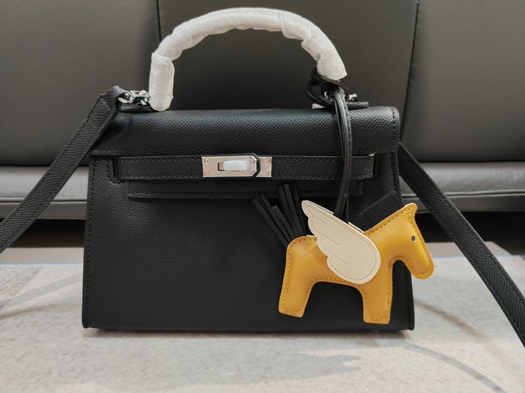 编号总时尚百搭女士黑色单肩包荔枝纹