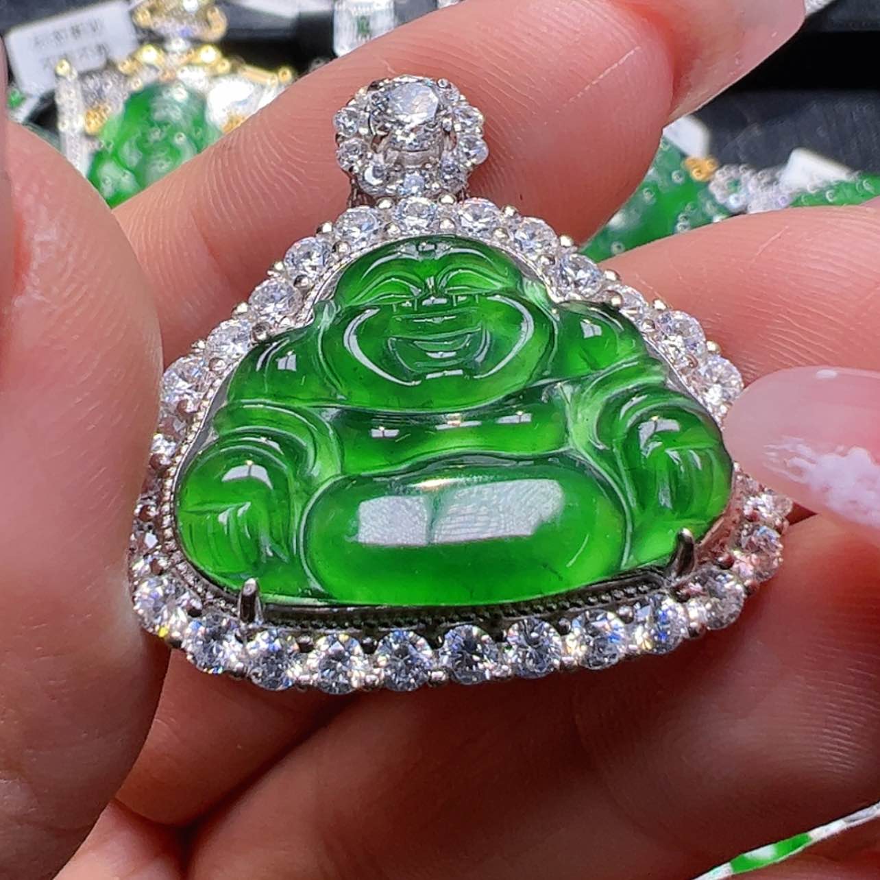 【闪购商品】翡翠吊坠(赠链)银S925镶嵌牛*