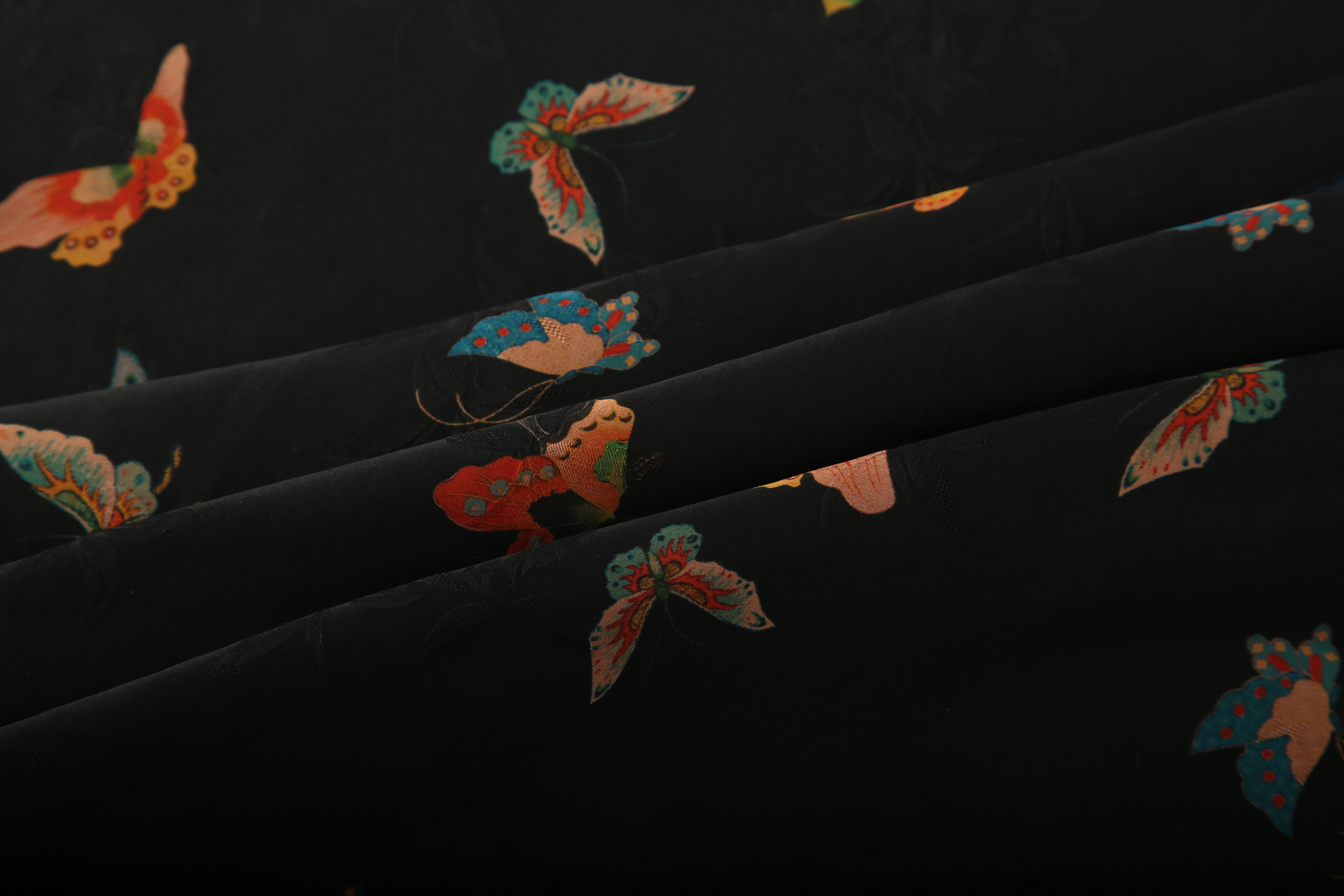 【彩蝶纷飞】25姆140门幅红云纱花罗-不支持7天无理由退换介意慎拍