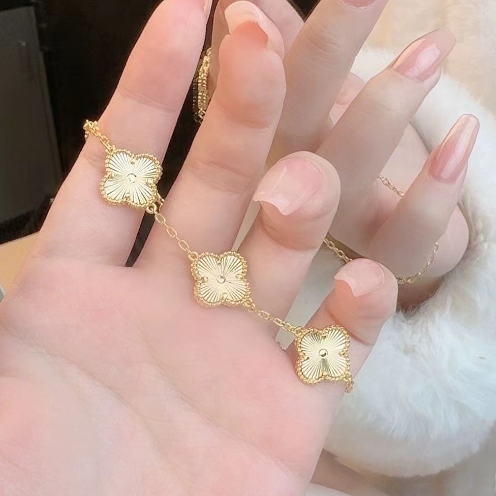 钛钢手链 6147 轻奢镭射双面五花手链 约15+5CM