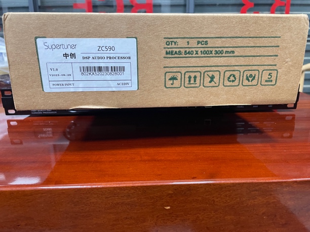 中创ZC590效果器，不包邮