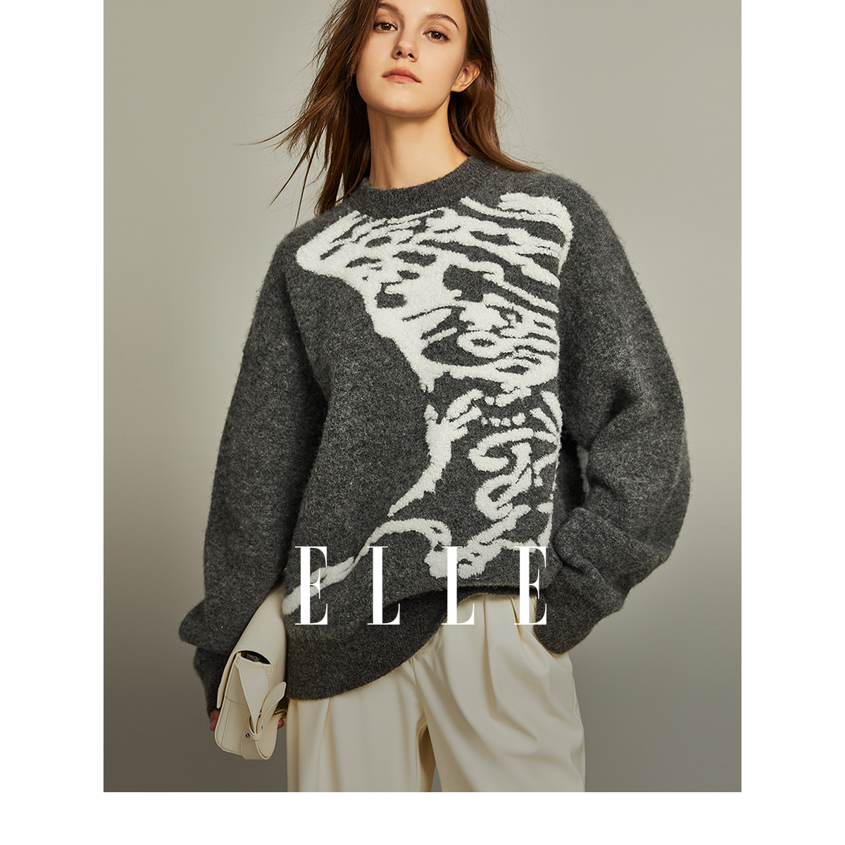 ELLE灰色圆领宽松毛衣女士2023冬季新款复古套头毛针织衫EM36382