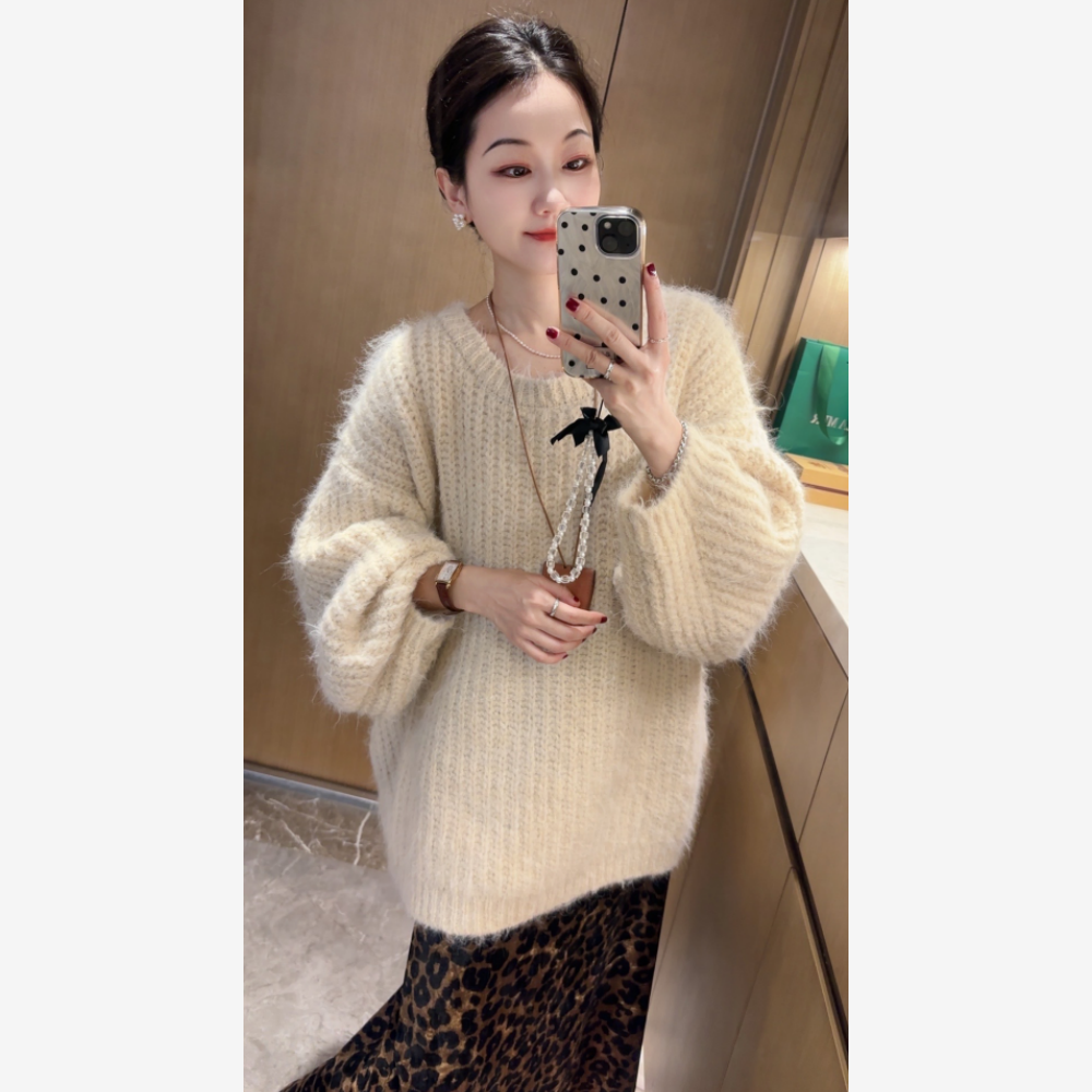 【含毛10%】韩系慵懒风大版宽松洋气毛衣女软糯奶呼呼圆领上衣厚