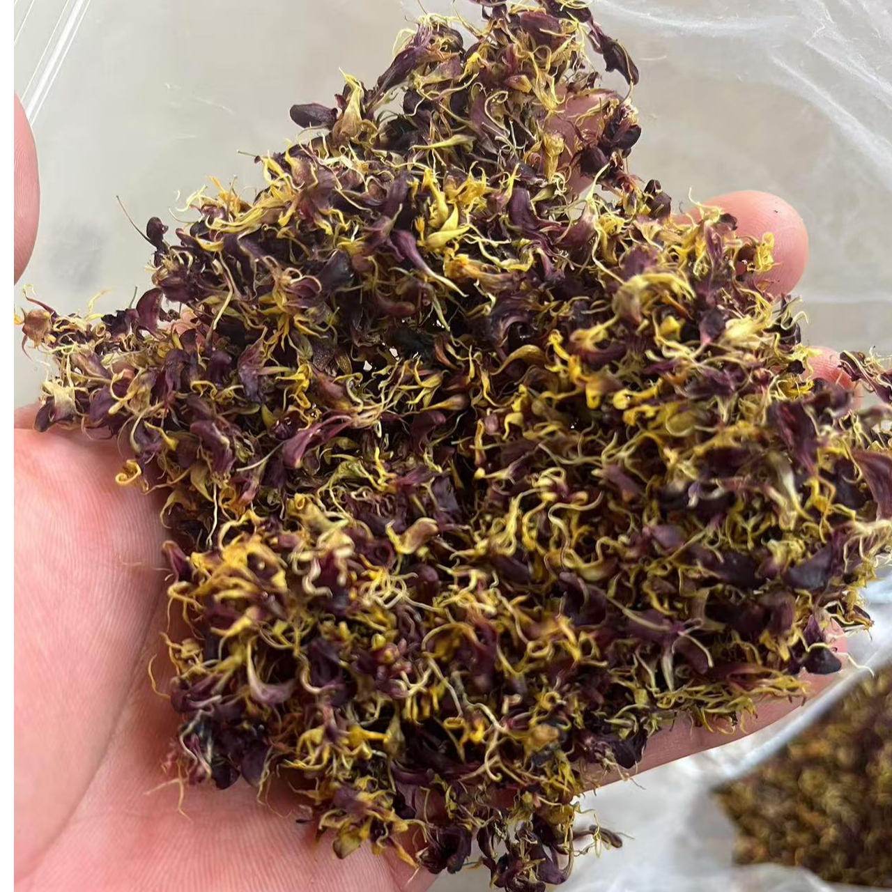 云南深山珍虫石斛干花