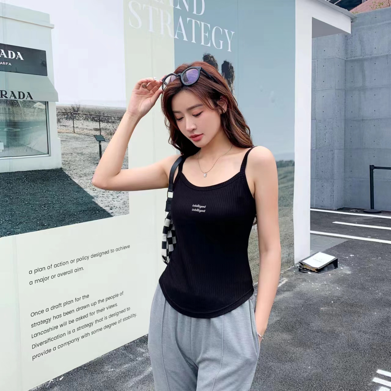 简约夏季直筒型春夏刺绣吊带背心外穿健身百搭时尚运动瑜伽针织ol