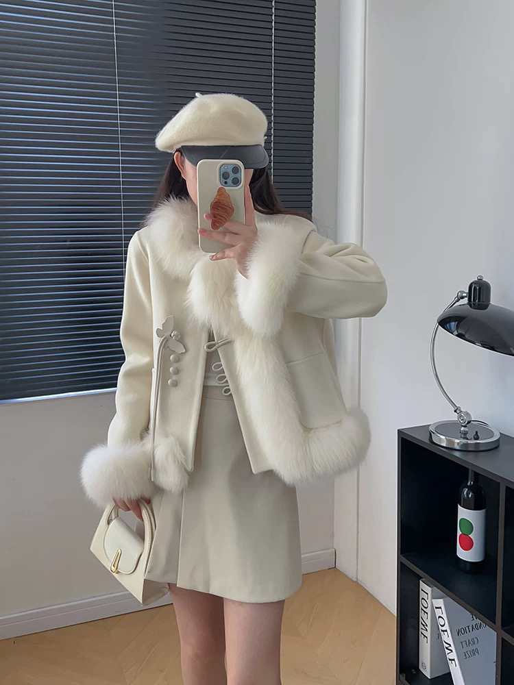 2025冬季新款绵羊毛羊毛外套女狐狸毛领外套