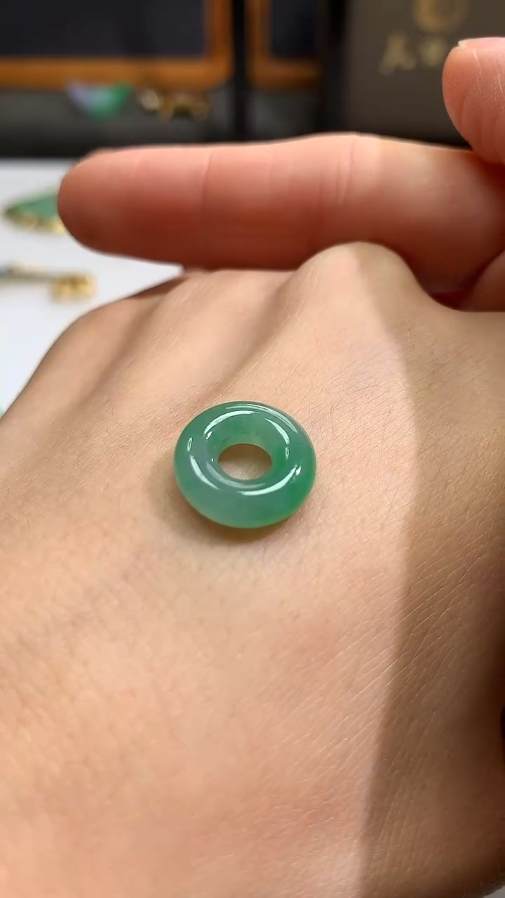 【闪购商品】翡翠颈饰未镶嵌吊坠