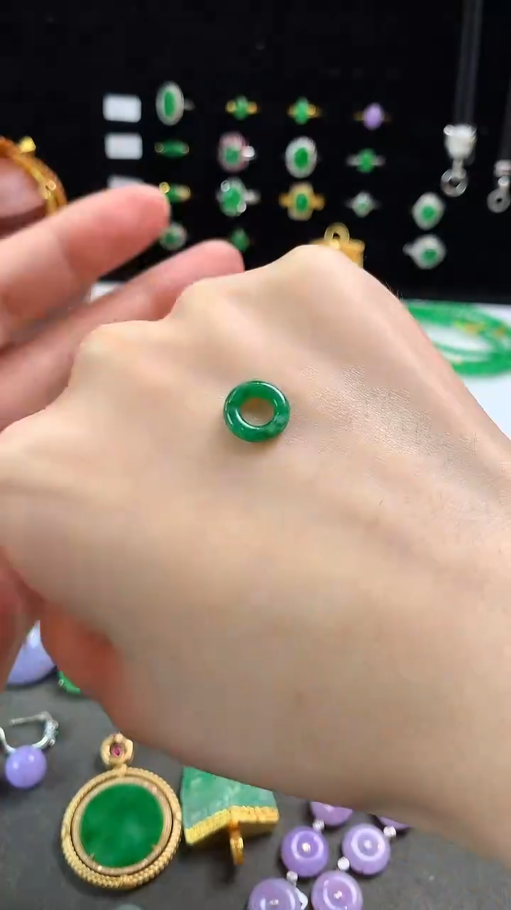 【闪购商品】翡翠吊坠未镶嵌吊坠
