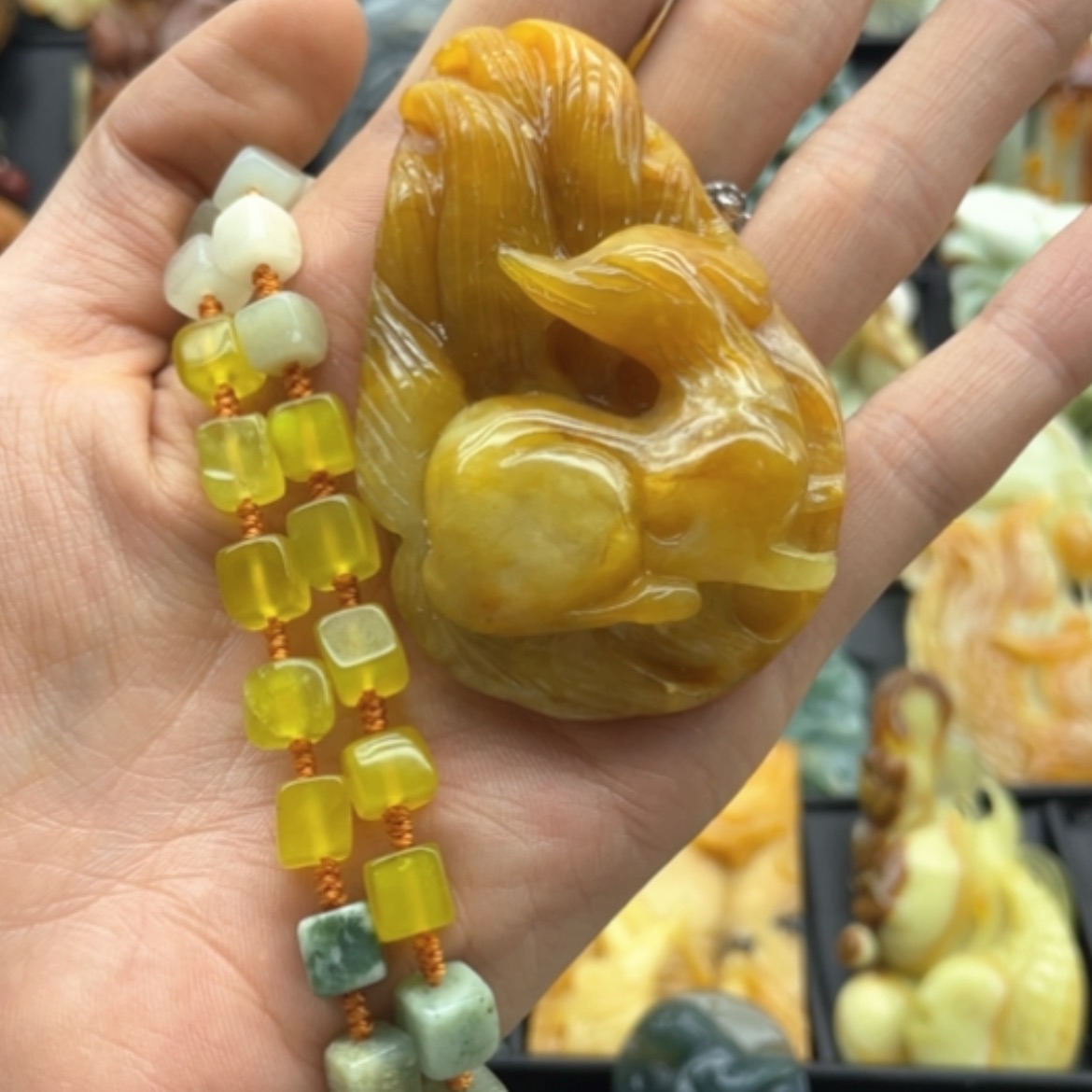 【闪购商品】蛇纹石玉颈饰合金
