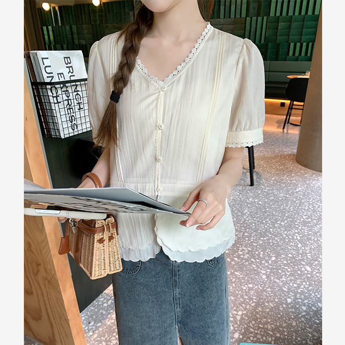 【宠粉回馈】马西西微胖mm花边领衬衣女大码宽松刺绣短袖显瘦上衣