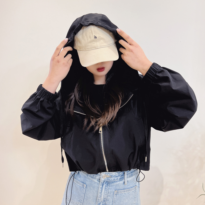 女装直播间 春季夏季新款休闲遮阳春秋户外黑色运动连帽韩版外套