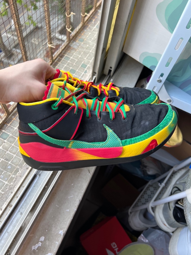 44码 kd13 黑黄绿 9新成色 篮球鞋 气垫爆了