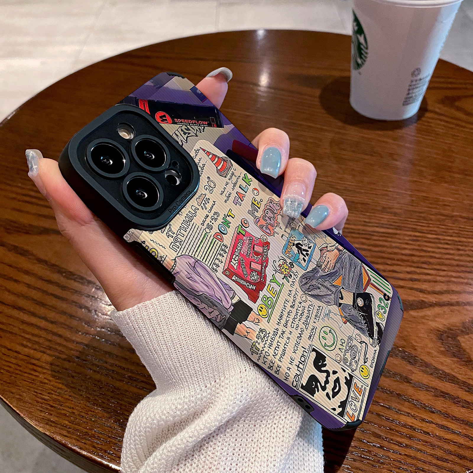 可爱微笑海报潮牌适用IPhone13/12promax苹果11 14手机壳XR皮质xs