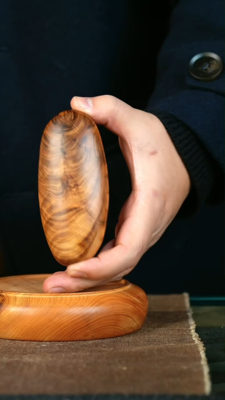 【闪购商品】崖柏木雕沉化黑油随行打磨手把件