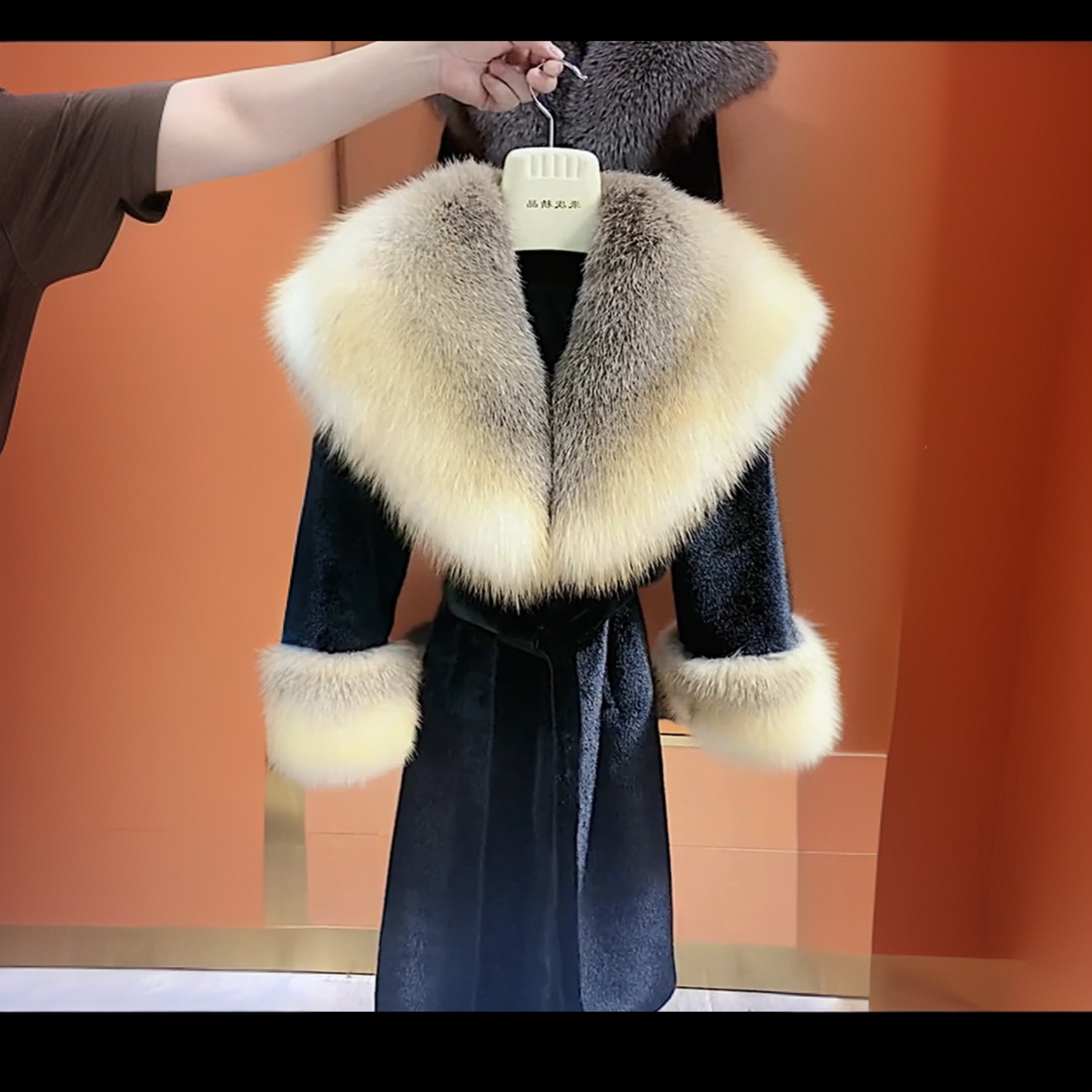 冬季进口金岛狐狸大衣时尚洋气中长款加厚保暖大衣女