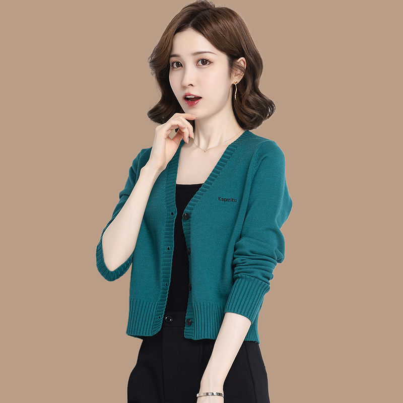 韩版2025年V领针织开衫女毛衣小外套上衣针织开衫短款外搭女士