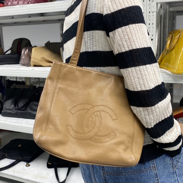 95新 Chanel/香奈儿 捐金沉珠/香奈儿/Chanel/奶茶色托特/单肩包