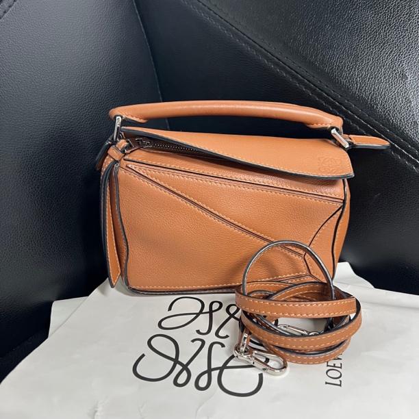95新 LOEWE/罗意威 捐金沉珠/mini  puzzle