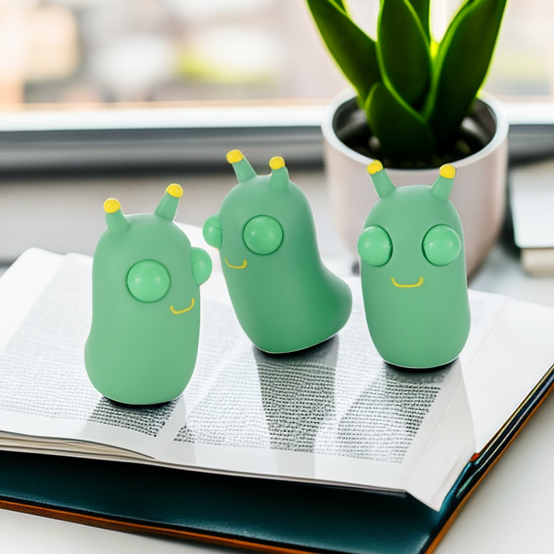 搞笑解压神器熊小猫瞪眼创意搞怪设计爆眼熊猫挤压捏捏乐减压玩具