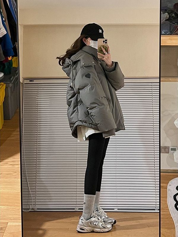 羽绒服2023新款正品爆款Aiouwei灰色爱心短款男款女士女款