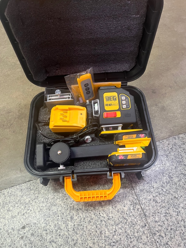 戴格大力神中配塑箱12线水平仪红光绿光三色光下水平上水平备住