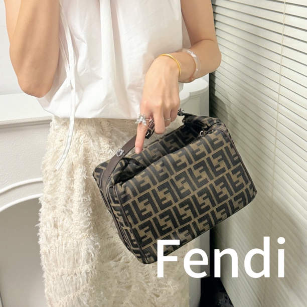 95新 FENDI/芬迪 小花 大号饭盒包