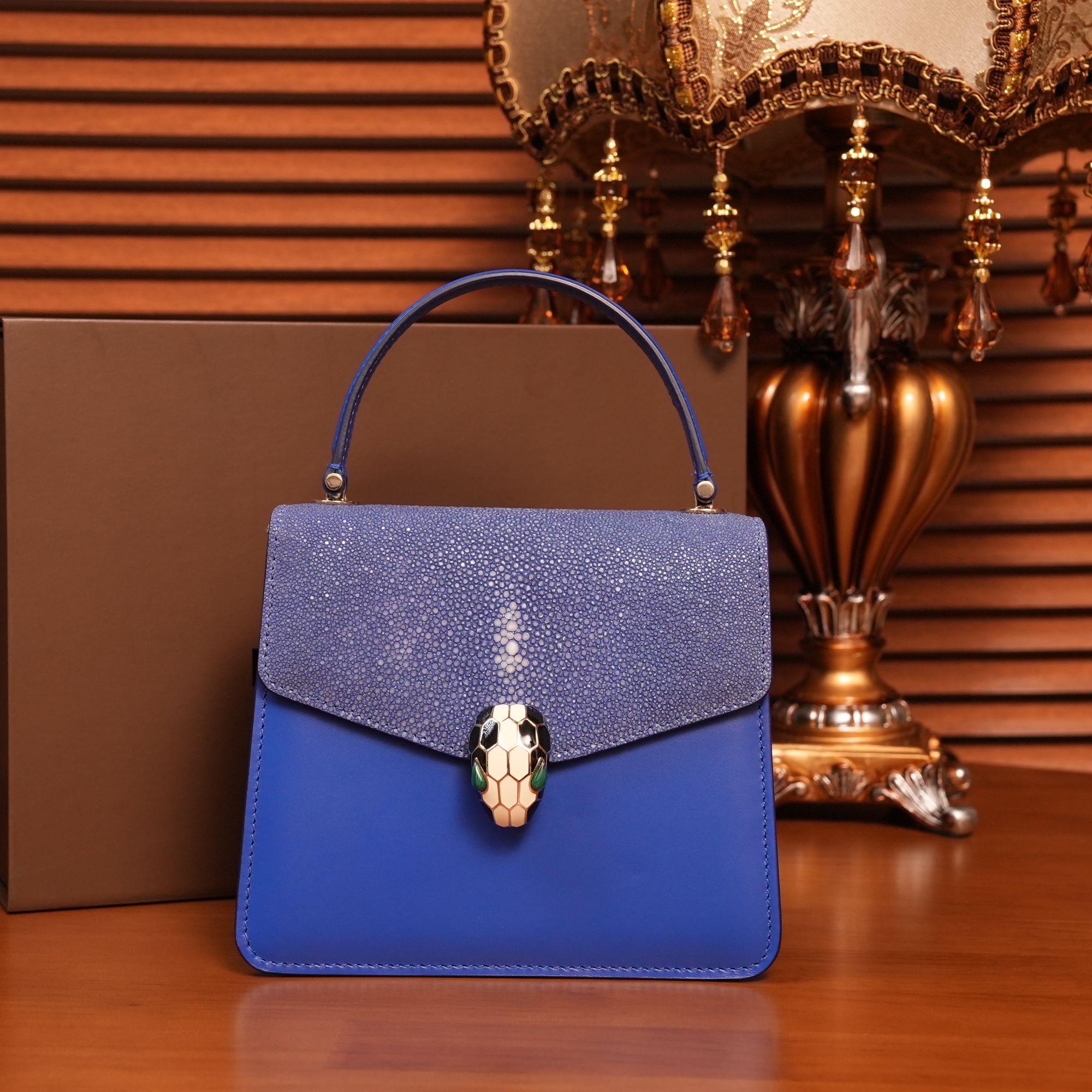 全新未使用 BVLGARI/宝格丽 宝格丽珍珠鱼皮蛇头/云海优选/53322