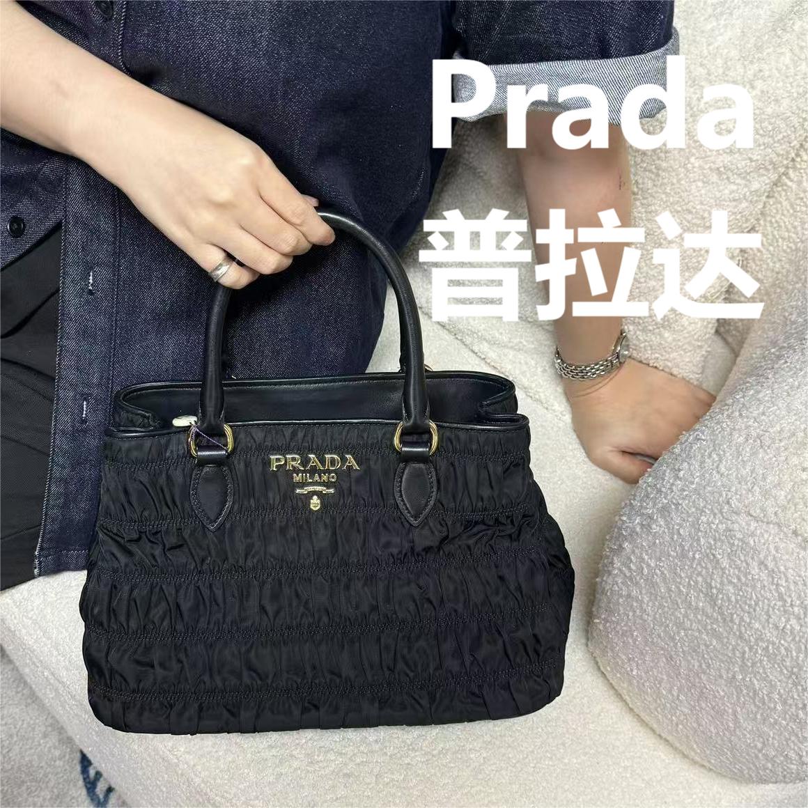 95新 Prada/普拉达 黑色褶皱托特包/优尔精选/63711