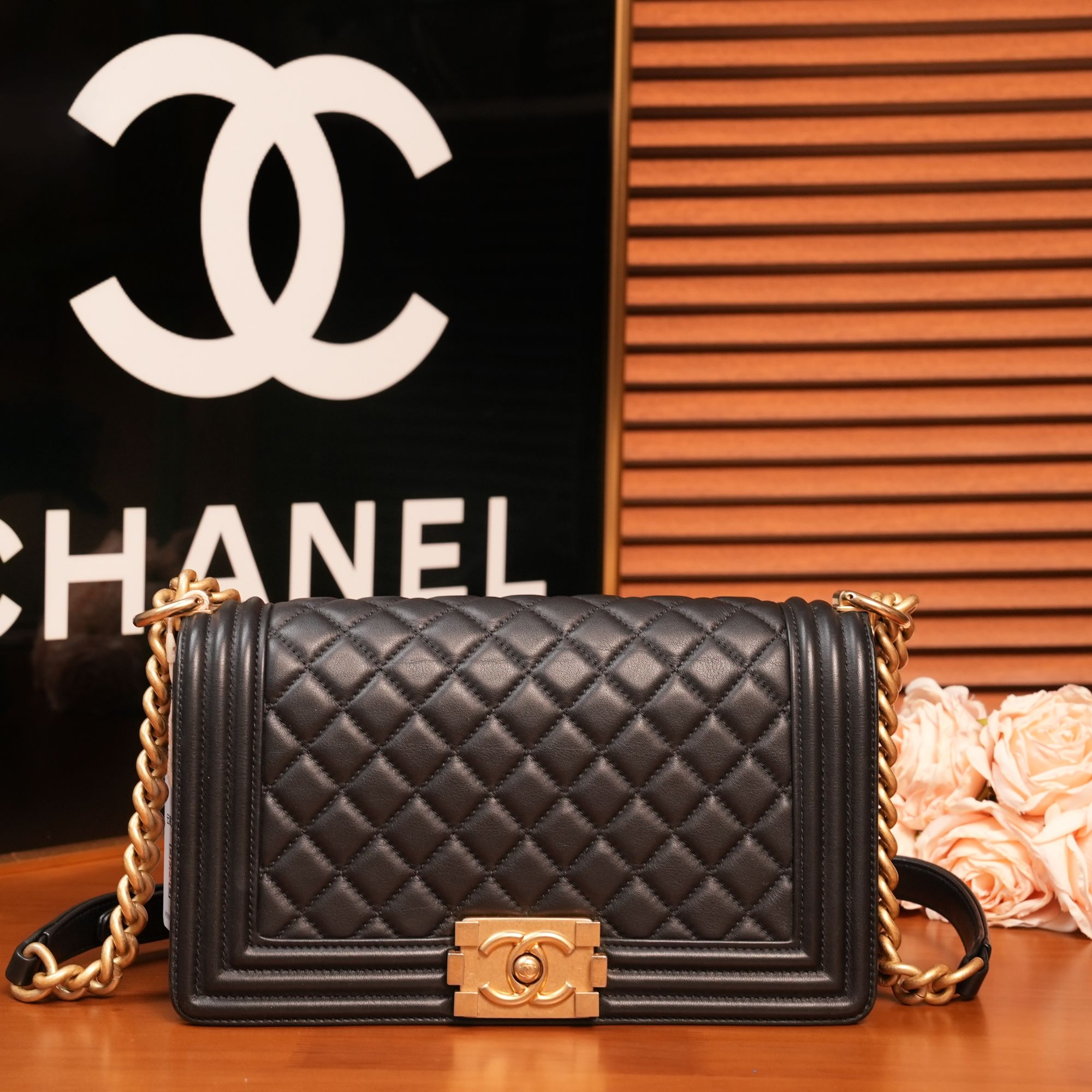 95新 Chanel/香奈儿 香奈儿Leboy中号黑金/云海优选/68291