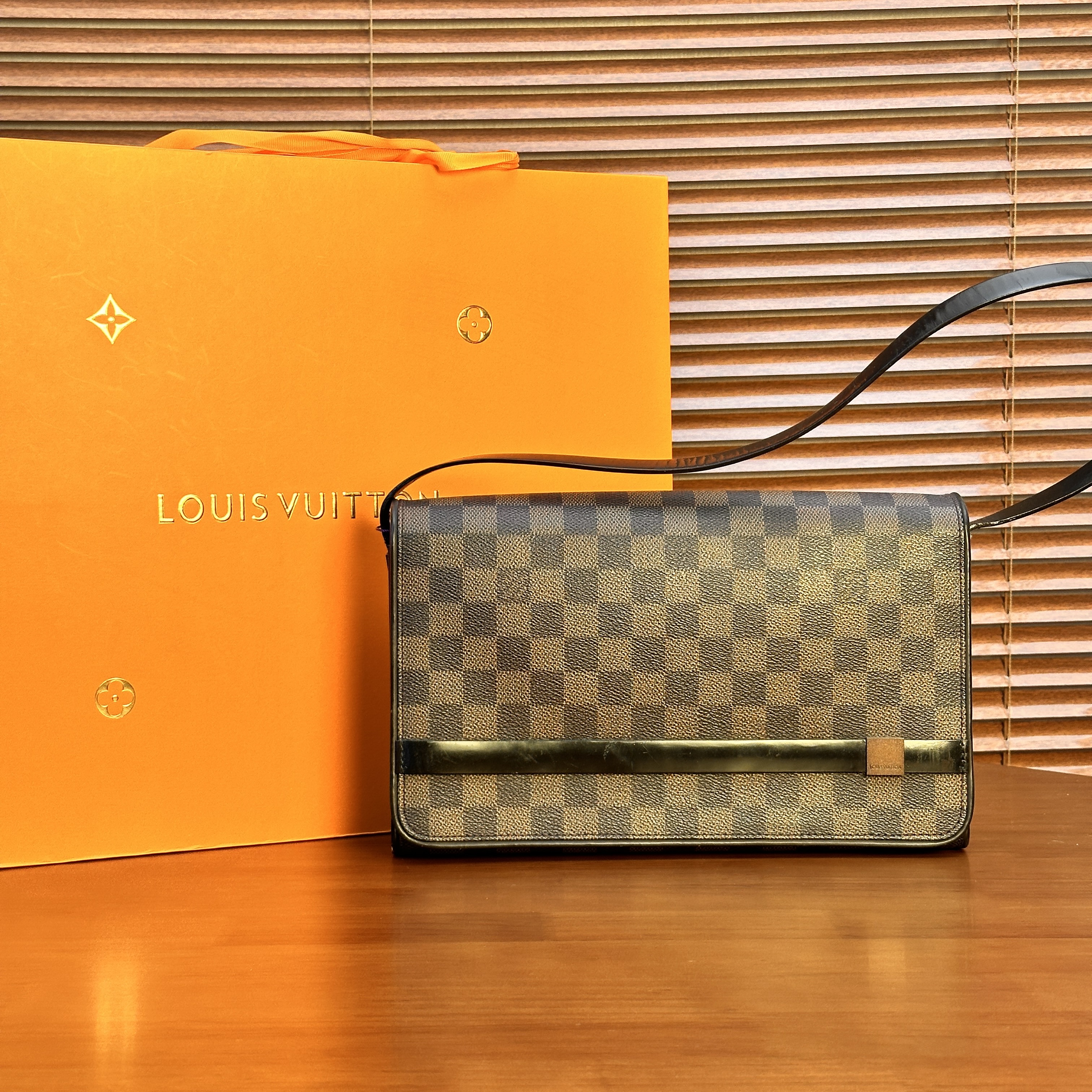 95新 LV 棋盘格单肩斜挎包/云海优选/65874