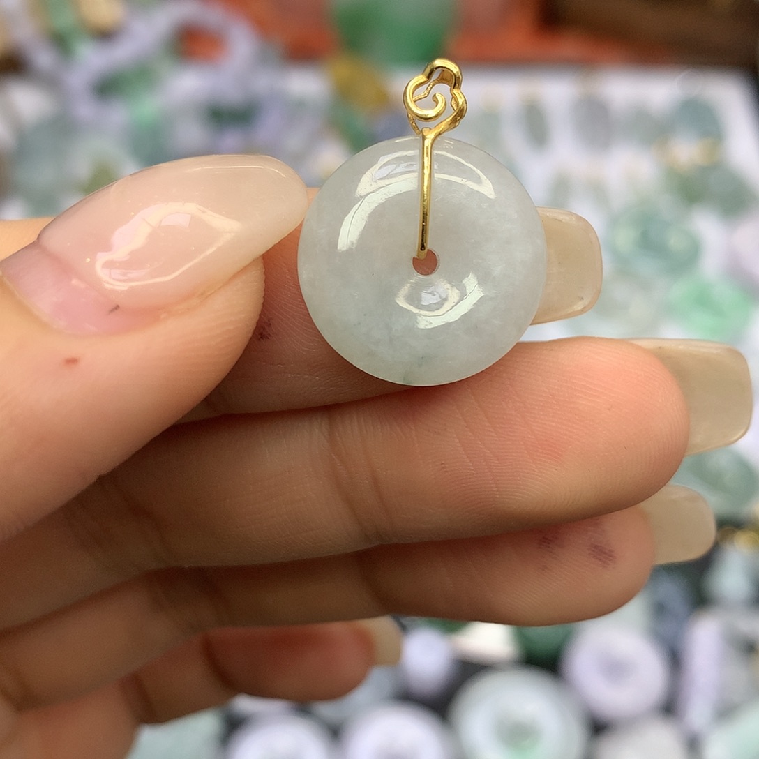 翡翠吊坠(不含链)未镶嵌平安扣
