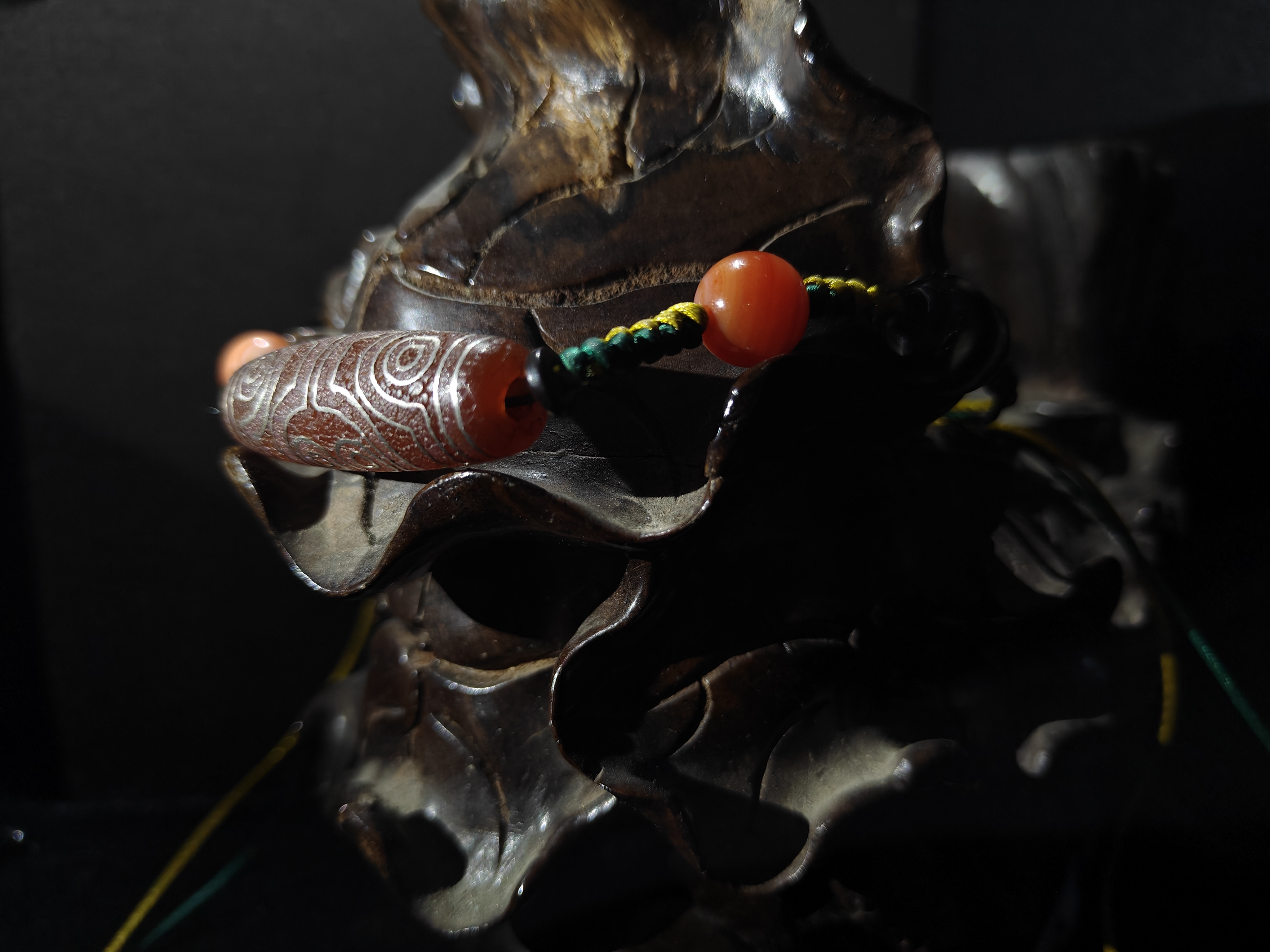 老玛瑙搓银锁骨珠