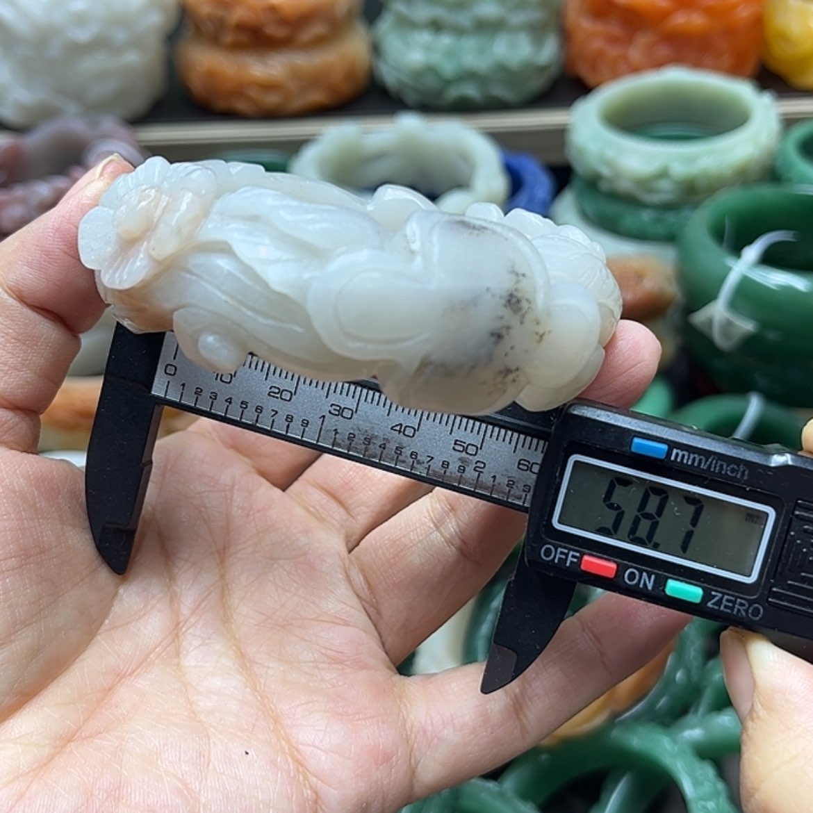 【闪购商品】石英质玉手镯未镶嵌